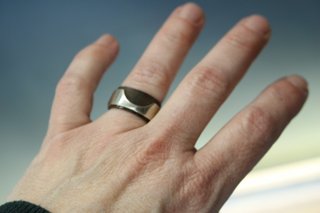 Anillo plata y ébano. 17'9 mm, talla 16.