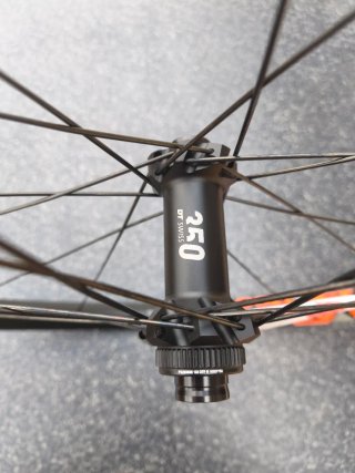 Rueda DT SWISS EX1700 *NUEVA* Delantera 29" Orange