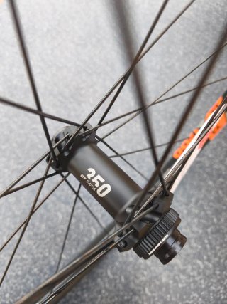 Rueda DT SWISS EX1700 *NUEVA* Delantera 29" Orange