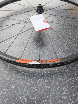 Rueda DT SWISS EX1700 *NUEVA* Delantera 29" Orange