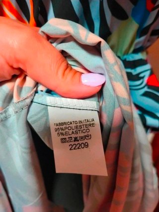 Vestido comprido deslumbrante e colorido t.u NOVO