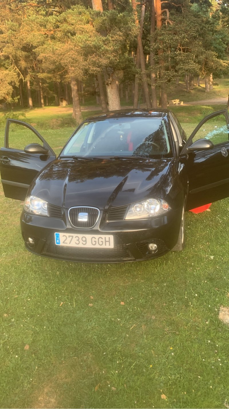 SEAT Ibiza 2008 - foto 1
