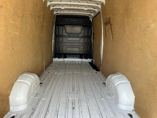 VOLKSWAGEN CRAFTER 2.0 TDI BM 35 L4 H2 140 FURGON