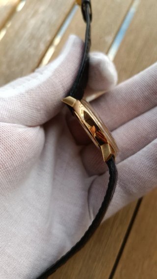 Omega De Ville Automático Oro 18k NOS