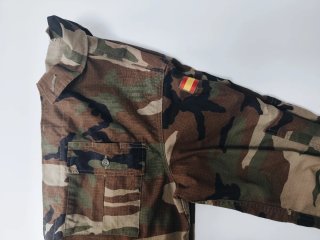 Traje camuflaje militar
