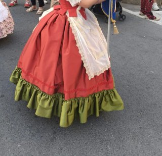 Cancán falda no incluida