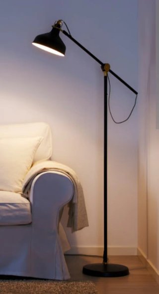 Lámpara de pie IKEA Negra RANARP
