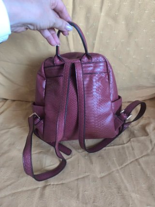 Bolso/Mochila Piel Serpiente de la marca Parfois