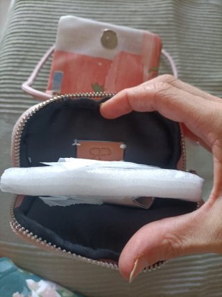 Portamóvil Parfois estampado