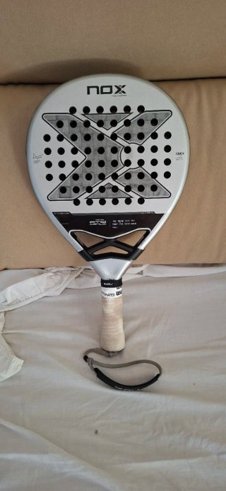 Pala de pádel Nox 18K