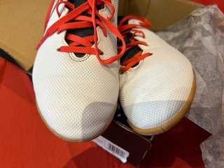 Zapatillas Adidas Talla 38 Blancas y Rojas