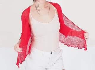 Bolero calado rojo