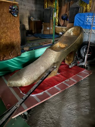 Remolque plataforma multiuso