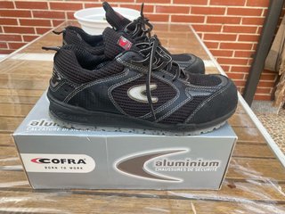 Botas Cofra Talla 43 Negras