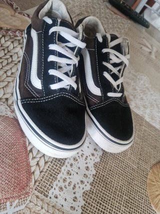 Tenis Vans Negro y Café talla 34