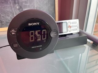 Radio Despertador Sony Walkman ICF-C8WM