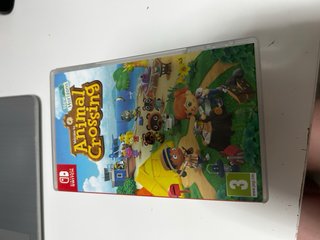 Nintendo switch lite, con funda y 4 juegos