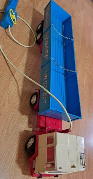 Camión Pegaso Rico