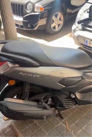 Yamaha NMAX 125 Gris Maxi Scooter