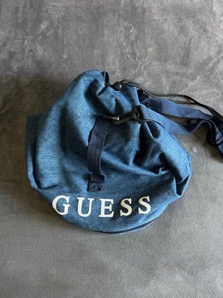Bolso de viaje Guess azul jean