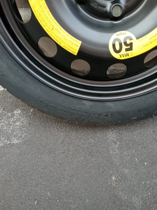 Rueda de repuesto temporal nueva