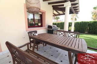 Chalet en alquiler en Coín