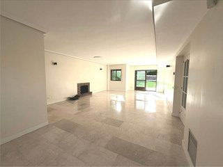 Casa pareada en alquiler en Zona Pueblo en Pozuelo de Alarcón