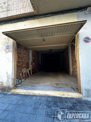Local comercial en venta en La Malva-rosa en Valencia