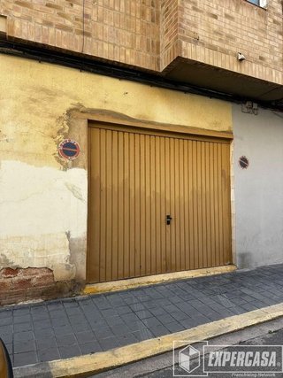 Local comercial en venta en La Malva-rosa en Valencia