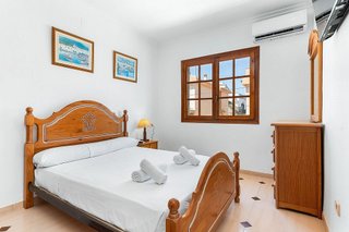 Casa adosada en alquiler en Torrelamata - La Mata en Torrevieja