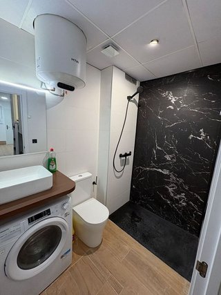 Local comercial en venta en Carolinas Bajas en Alicante