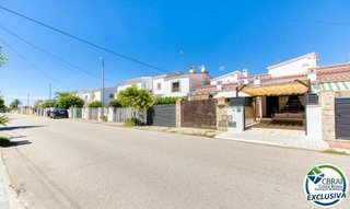 Chalet en venta en Empuriabrava en Castelló d´Empúries