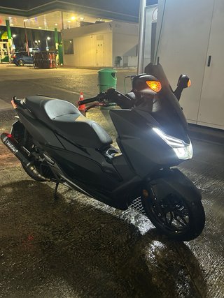 Honda Forza 125 Negra