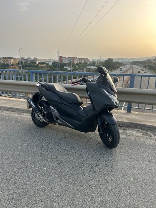 Honda Forza 125 Negra