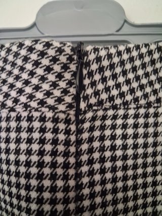 Falda de cuadros blanco y negro