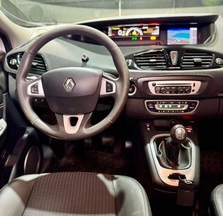 RENAULT Scénic Dynamique dCi 110 eco2