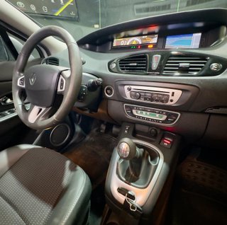 RENAULT Scénic Dynamique dCi 110 eco2