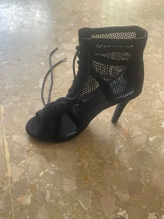 Zapatos de vestir negros de malla para mujer