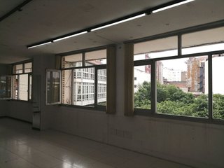 Local comercial en venta en Inmobiliaria - Barreda en Torrelavega