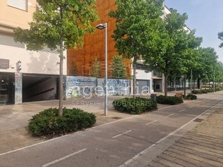 Garaje en venta en Eixample Sud – Migdia en Girona