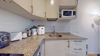 Piso en venta en El Raval en Barcelona