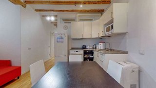 Piso en venta en El Raval en Barcelona