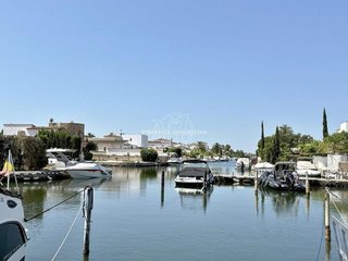 Casa adosada en venta en Empuriabrava en Castelló d´Empúries