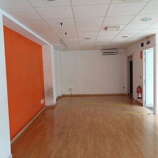 Local comercial en venta en Benalúa en Alicante