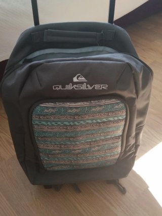 Mochila Quiksilver con ruedas y asa