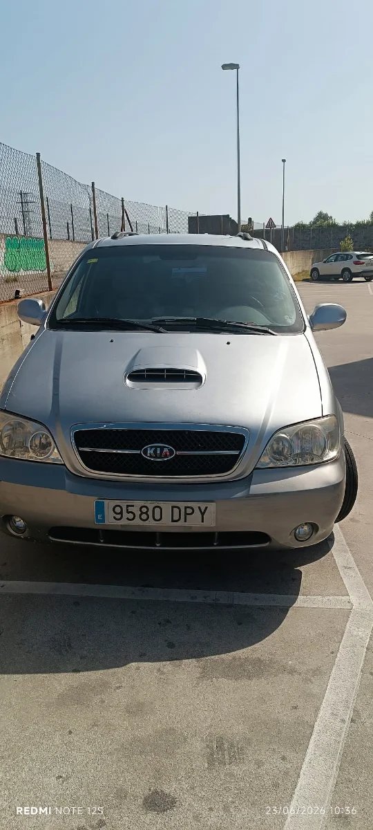 KIA Carnival 2005 - foto 1