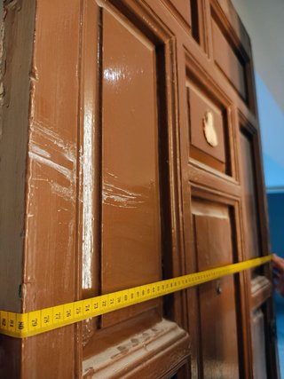 Puerta antigua madera maciza. 2’15 alto.