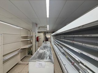 Local comercial en alquiler en Nervión en Sevilla