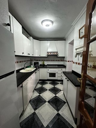 Piso en alquiler en Peñamefecit - Avda Barcelona en Jaén