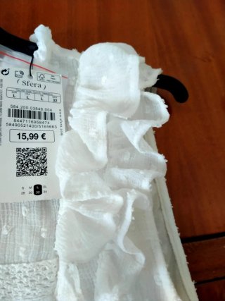 Camiseta Blanca Volantes Sin Estrenar
